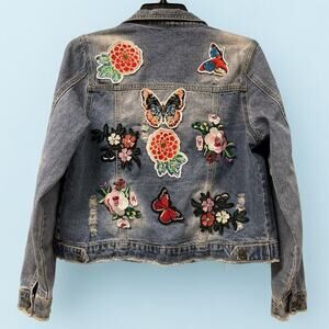 Saks Fifth Avenue Blue Jean‎ Denim jacket Women’s XS Embroidered Embellishments